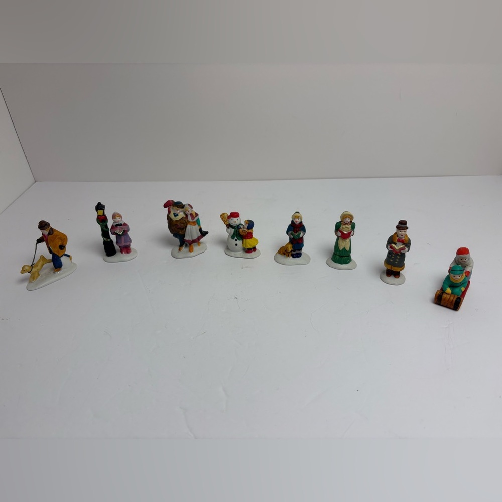 Set of 8 Vintage Lemax Hearthside Village Square Porcelain Figurines